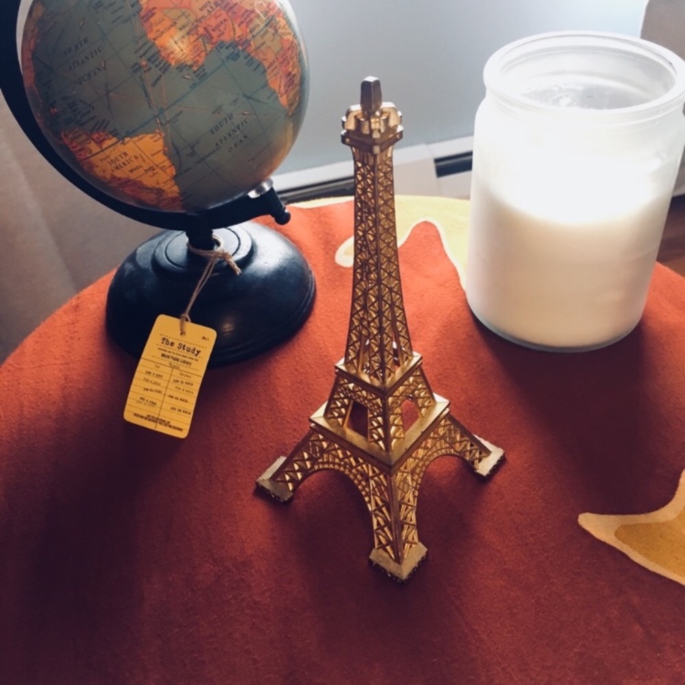 Eiffel Tower Mini Statue